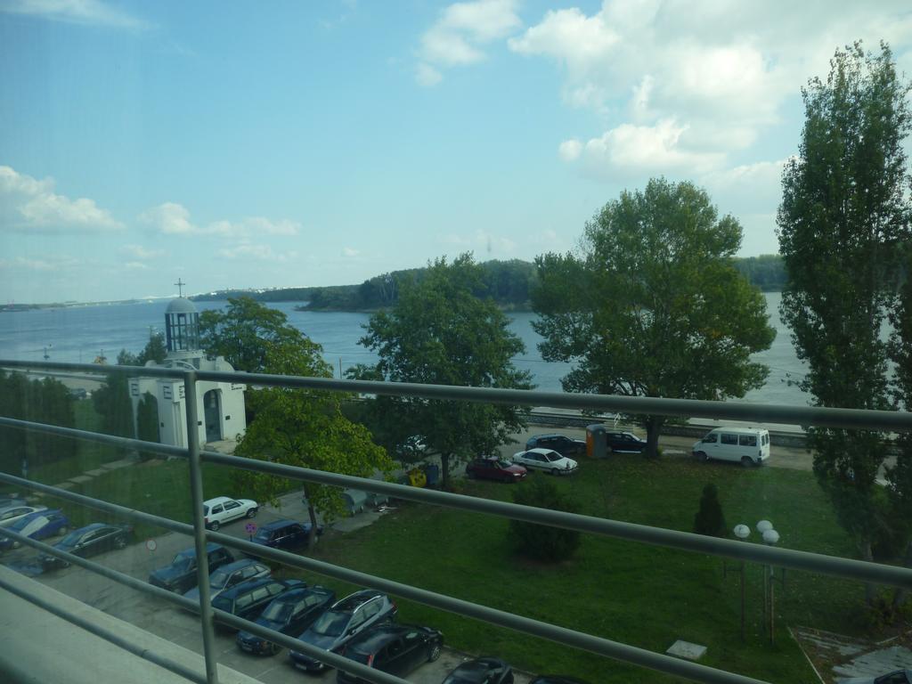 Hotel Neptun Vidin Luaran gambar